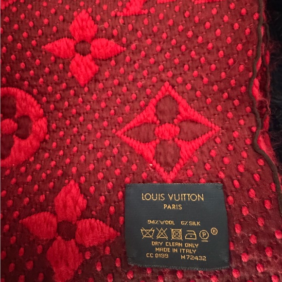 Louis Vuitton Vibrant Red Monogram Scarf - Picture 3 of 3